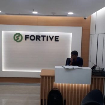 44181729_100523454272139_8154052994082537472_o-1-1-936x520